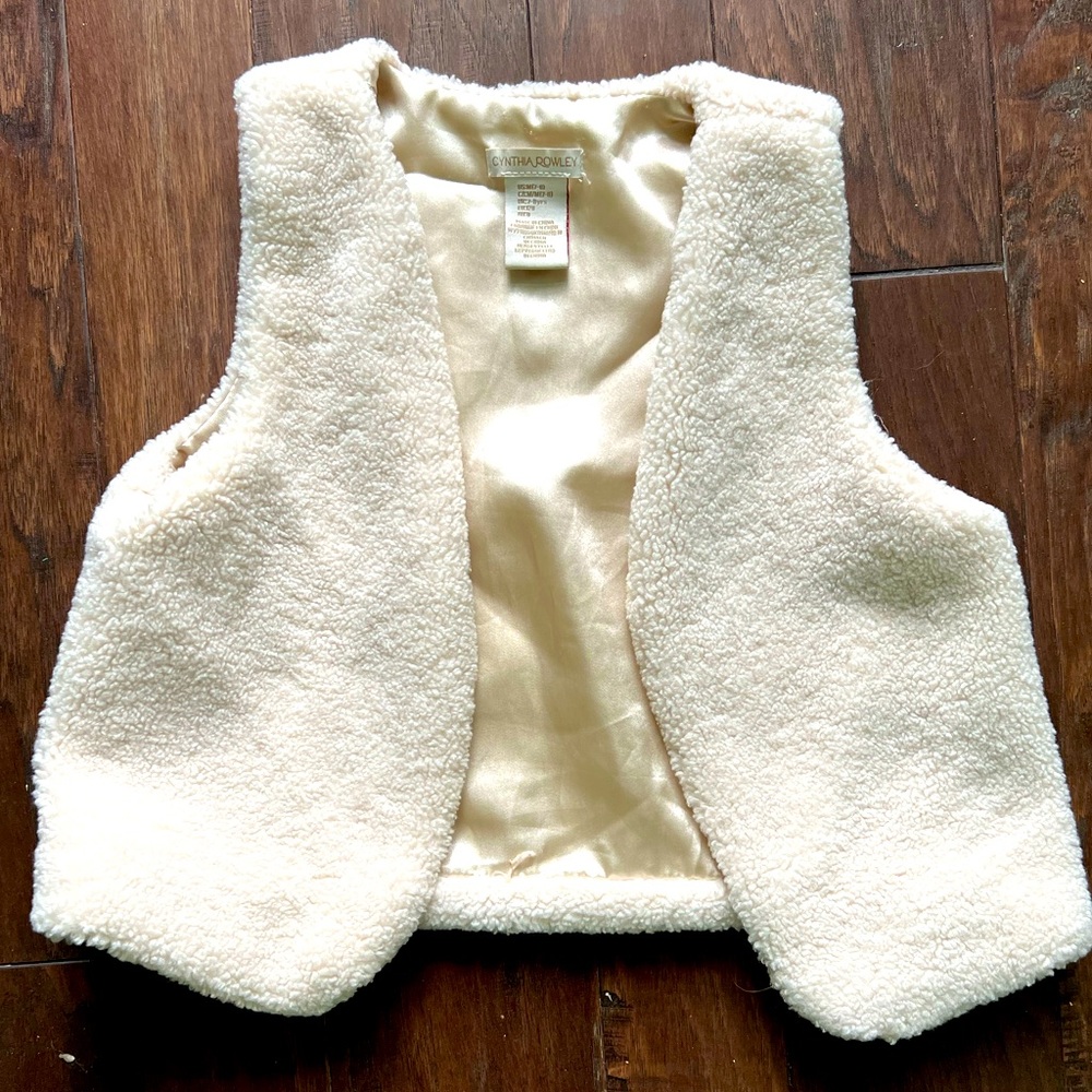 Girls White Fuzzy Vest